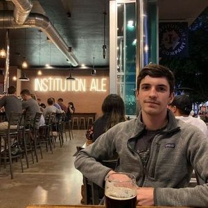 Meet your Posher, Casey